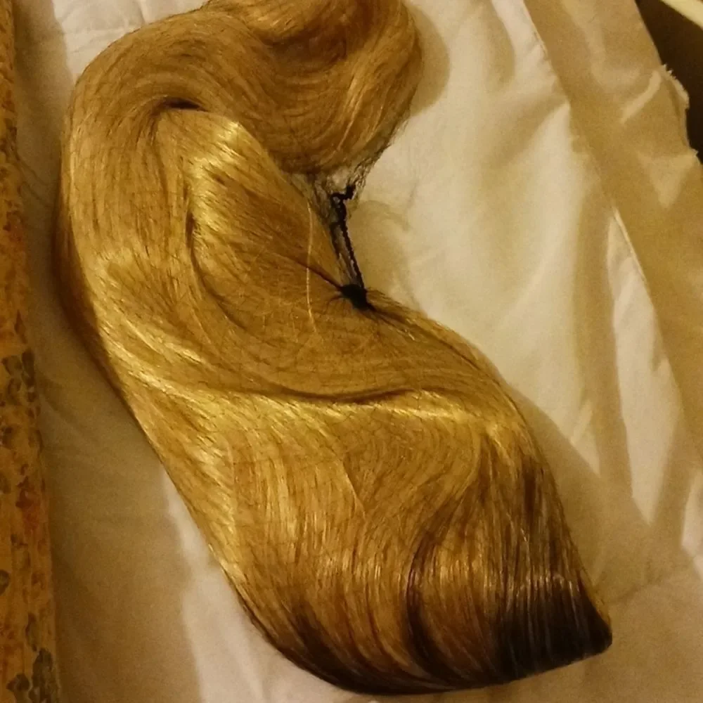 LONG Blonde Wig Dark Roots (Box 7 L590)